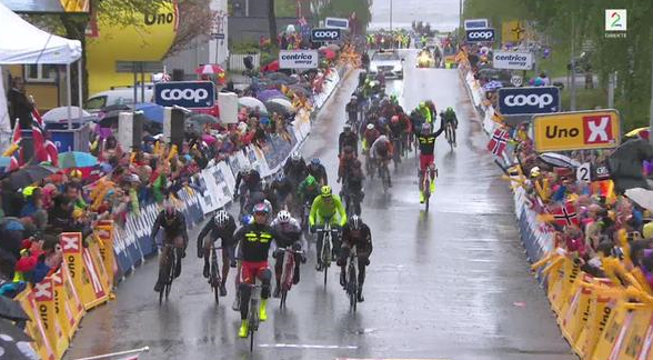 El Pelotón Kristoff hace hat-trick en Fiordos