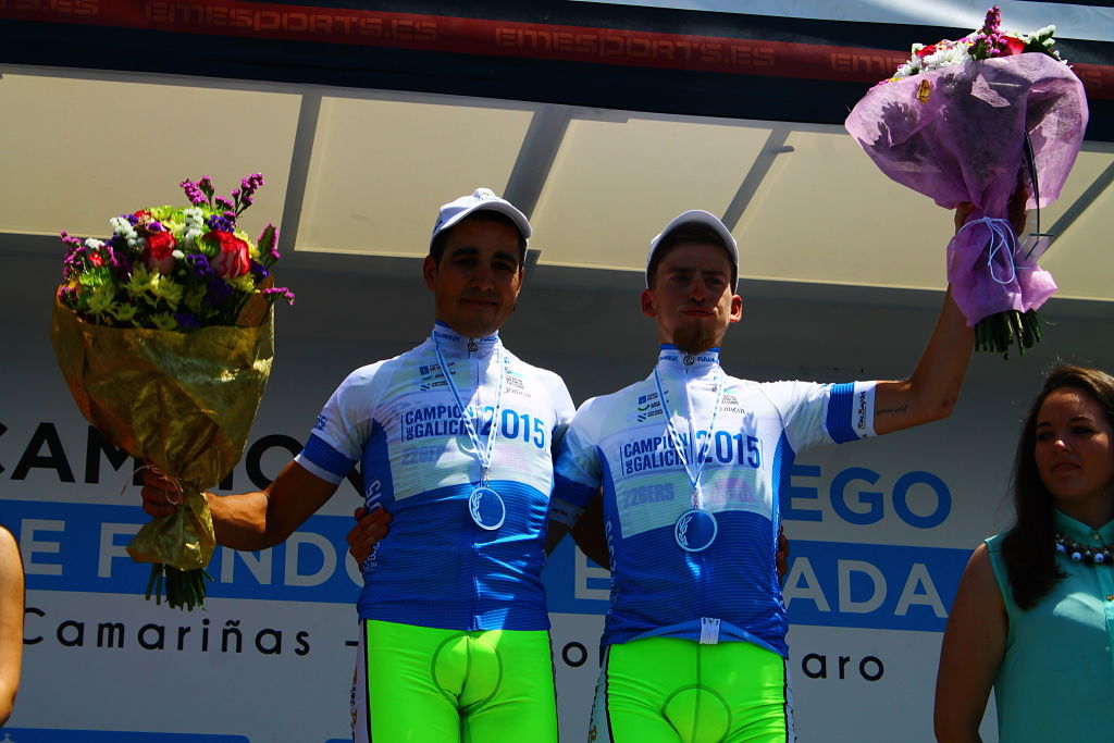 El Pelotón El CC Rías Baixas irá con sus dos campeones gallegos a Burgos y Cantabria