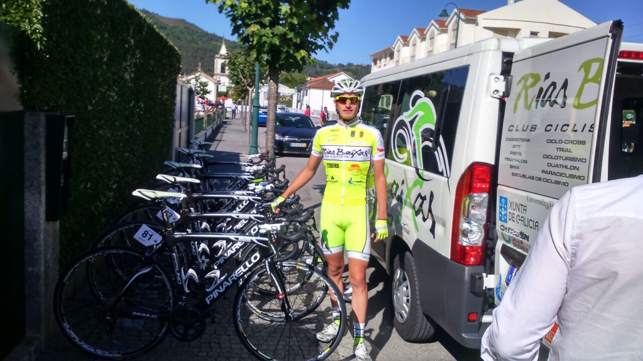 El Pelotón José Manuel Gutiérrez (CC Rías Baixas) cerca de la victoria en el GP Beira Baixa