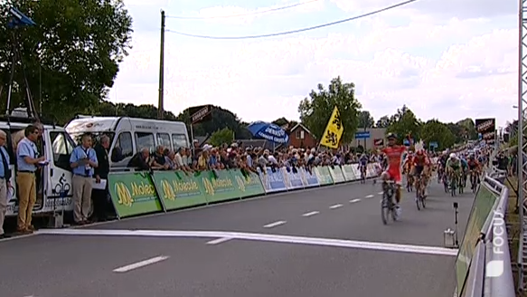 El Pelotón Bouhanni no da opción en la Halle-Ingooigem