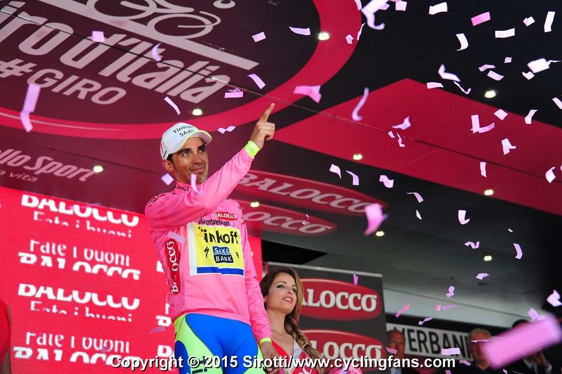El doblete se quedó a la mitad. Contador "sólo" consiguió la victoria en el Giro d'Italia