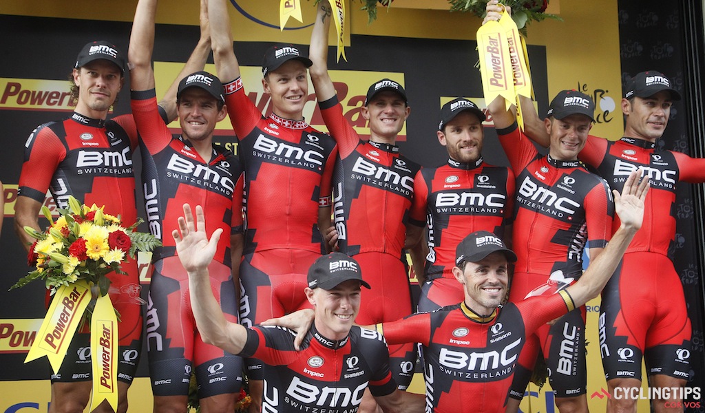 El Pelotón BMC y su de-Roche le da el triunfo en la crono por equipos