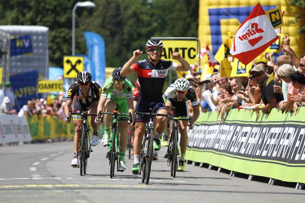 El Pelotón Sondre Holst Enger se lleva el primer sprint de Austria