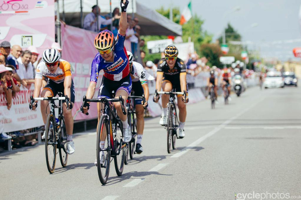 El Pelotón Triunfo y rosa para Guarnier en la segunda del Giro
