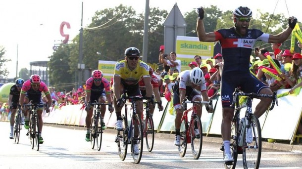 El Pelotón Pelucchi salva la montonera y gana en Polonia