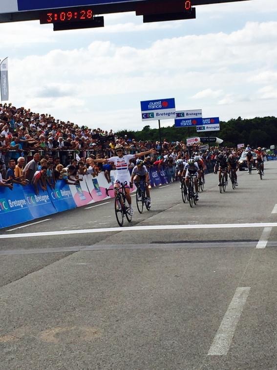 El Pelotón Armitstead cierra a lo grande la Copa del Mundo en Plouay