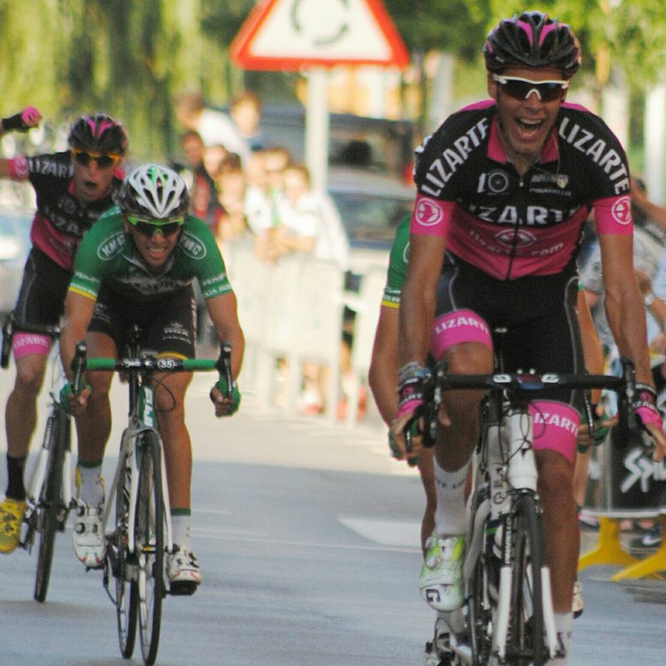 El Pelotón Lizarte a por todas en la Volta a Valencia