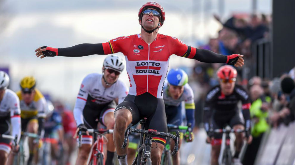 El Pelotón Debusschere hace bueno el trabajo del Lotto Soudal en Dwars door Vlaanderen