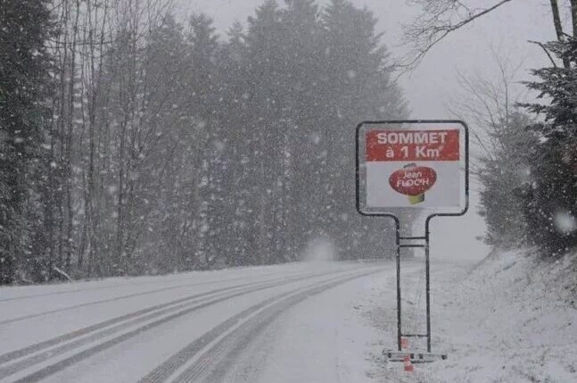 El Pelotón La Paris- Niza se convierte en la "Ruta de la Nieve"