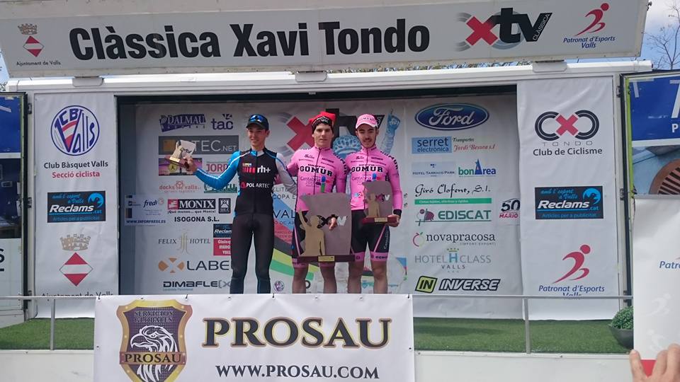 El Pelotón Resumen del fin de semana amateur: "Chava" homenajea a Xavi Tondo