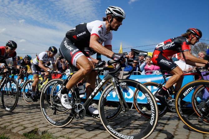 A Cancellara no le bastó con atacar en el Oude Kwaremont. Sagan se le escapó, y no pudo dar caza al campeón del mundo.