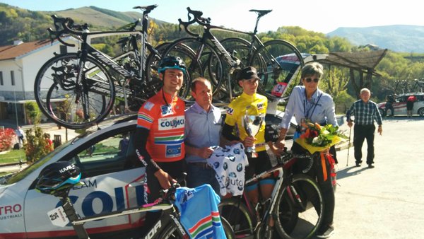 El Pelotón Ravasi y Colpack pescan de lo lindo en el río revuelto de Bidasoa El Pelotón Ravasi y Colpack pescan de lo lindo en el río revuelto de Bidasoa