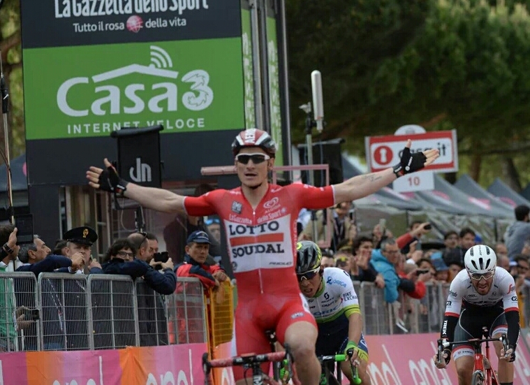 El Pelotón Hat- trick de Greipel en el Giro