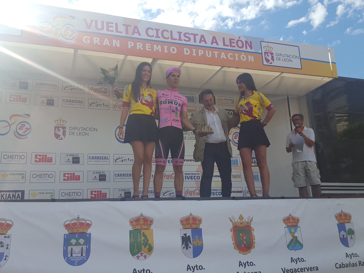 El Pelotón "Chava" Angulo y Aldro incendian Astorga