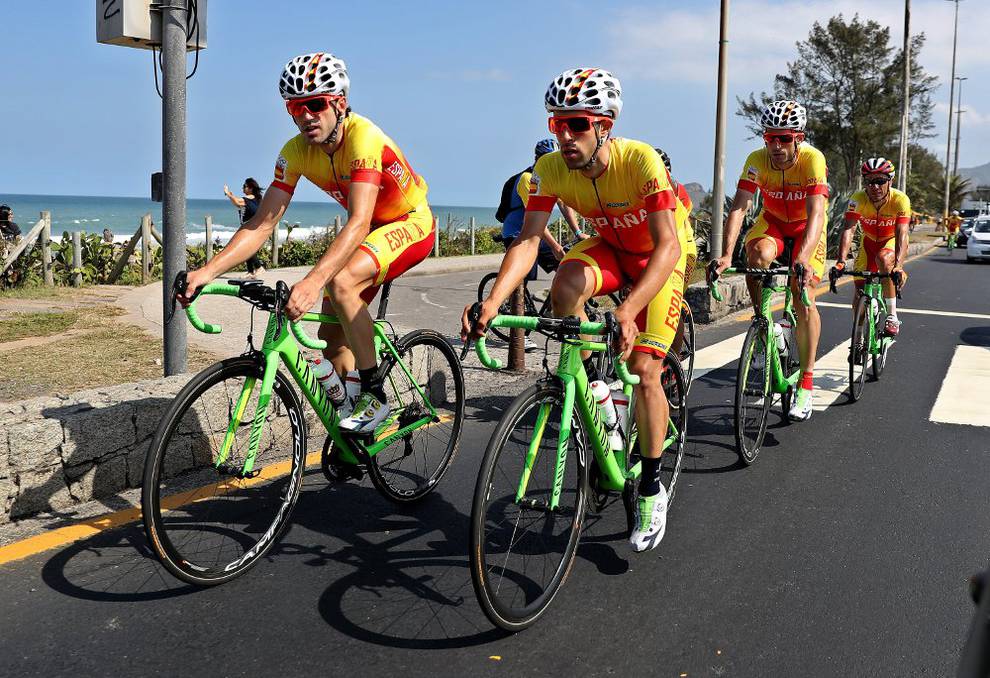 El Pelotón Ciclistas españoles de todo tipo y colores