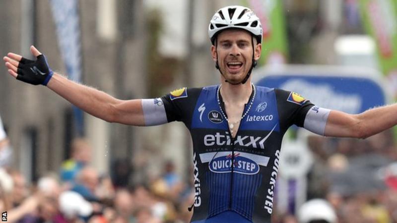 El Pelotón Etapa y liderato para Vermote en Britain