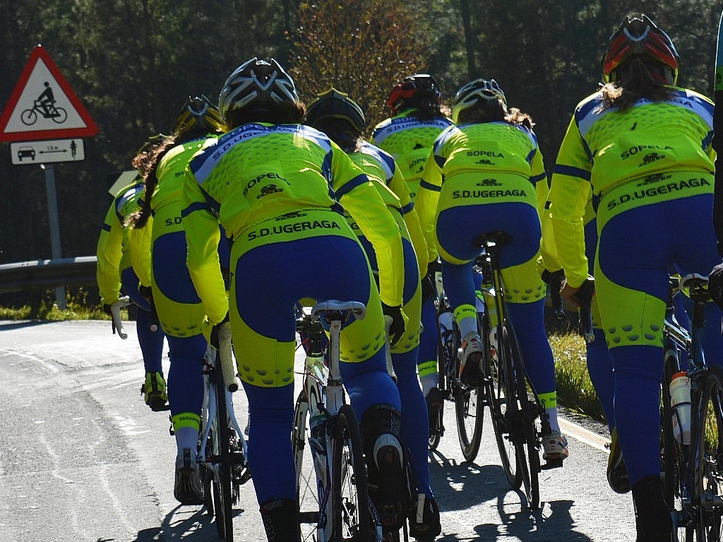 El Pelotón La SD Ugeraga potencia su apuesta por el ciclismo femenino