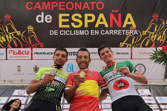 El Pelotón Positivo del campeón de España élite Jorge Montenegro