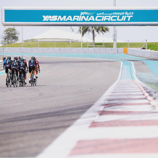 El Pelotón Abu Dhabi Tour: mucho escalador para tan poca montaña