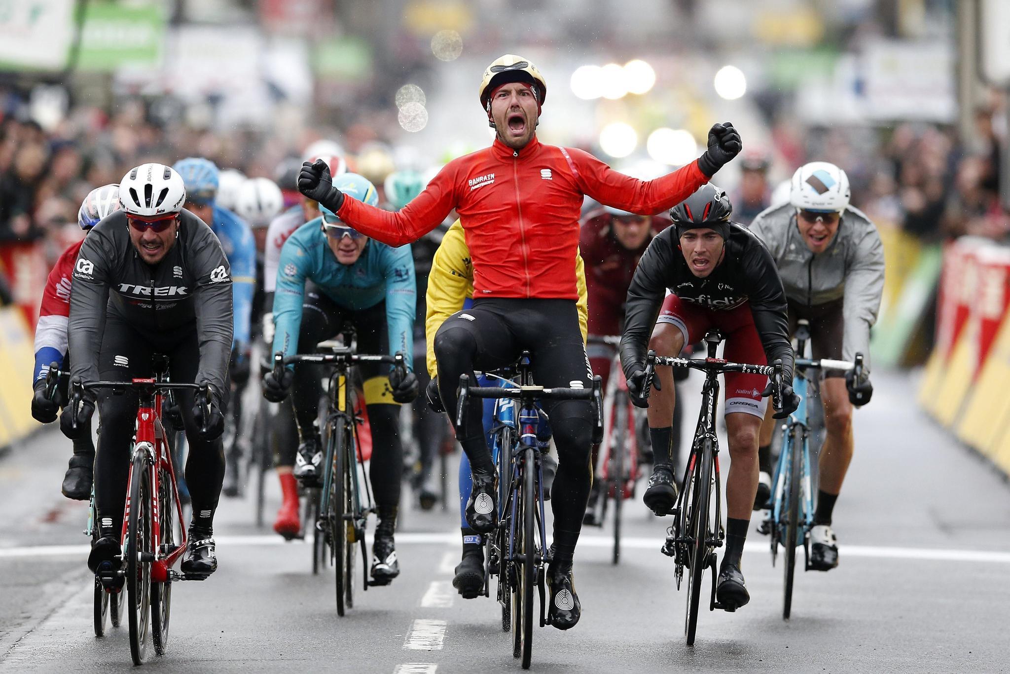 El Pelotón Colbrelli a por la Milán-San Remo