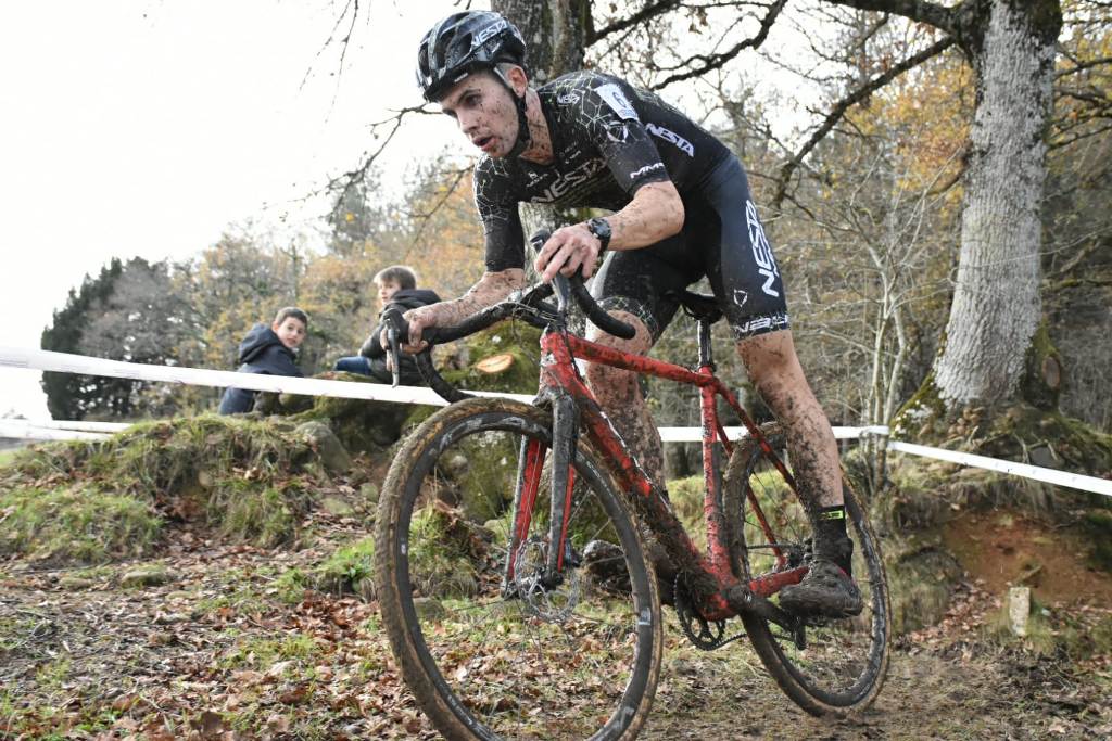 El Pelotón Doble podio para Nesta CX Team en Ametzaga