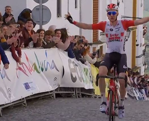 El Pelotón Wellens repite y avisa en Alcalá de los Gazules