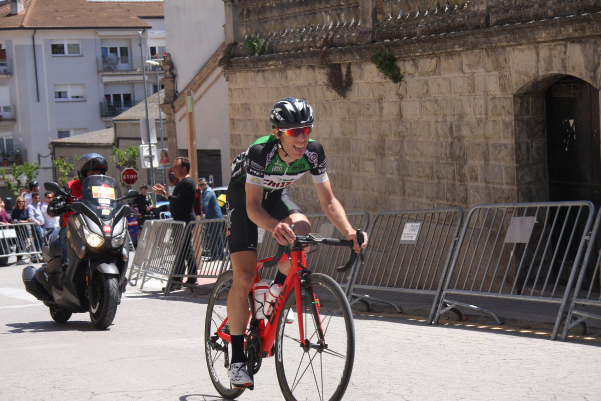 El Pelotón Adriá Moreno (AVC) se exhibe en el GP Odena para proclamarse campeón catalán