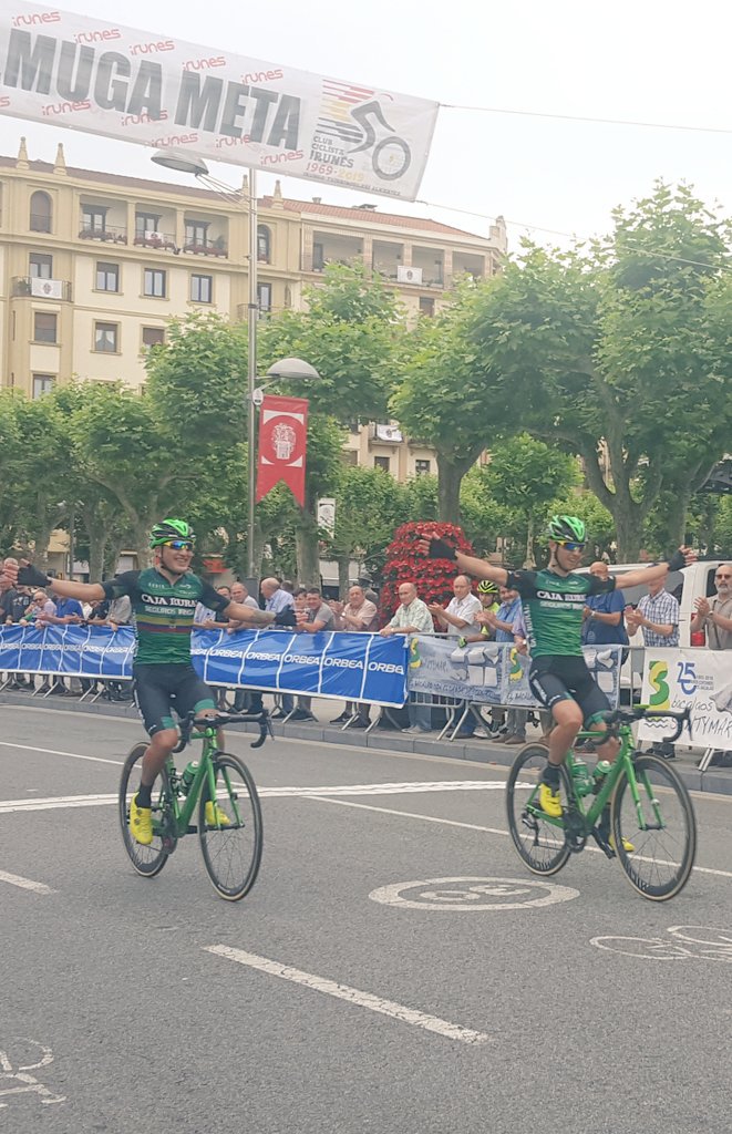El Pelotón Jokin Murguialday se lleva el centenario de Irún en otro show de Caja Rural-RGA