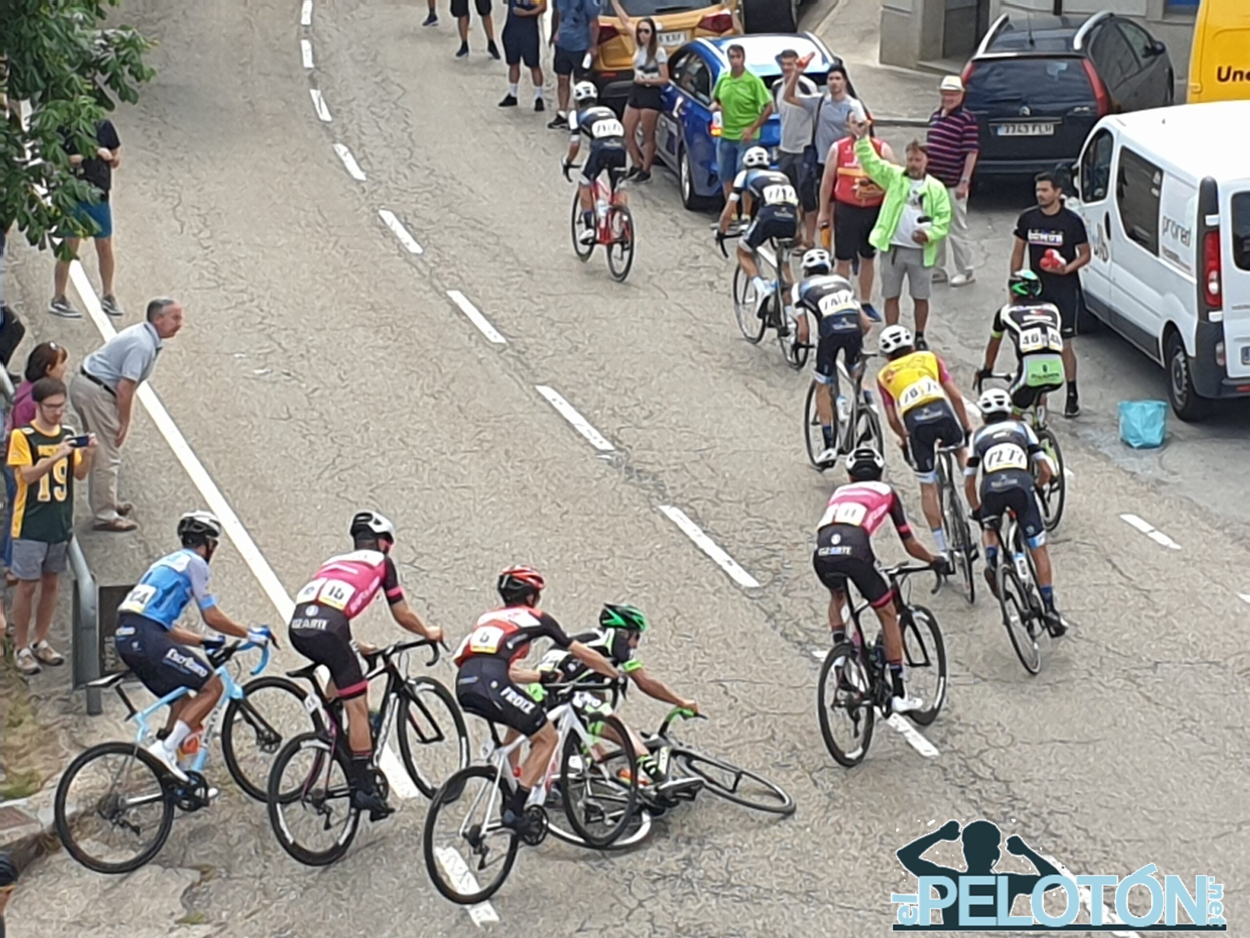 El Pelotón Galería de fotos de la cuarta etapa de la XXX Vuelta a León: Molinaseca - Andarraso