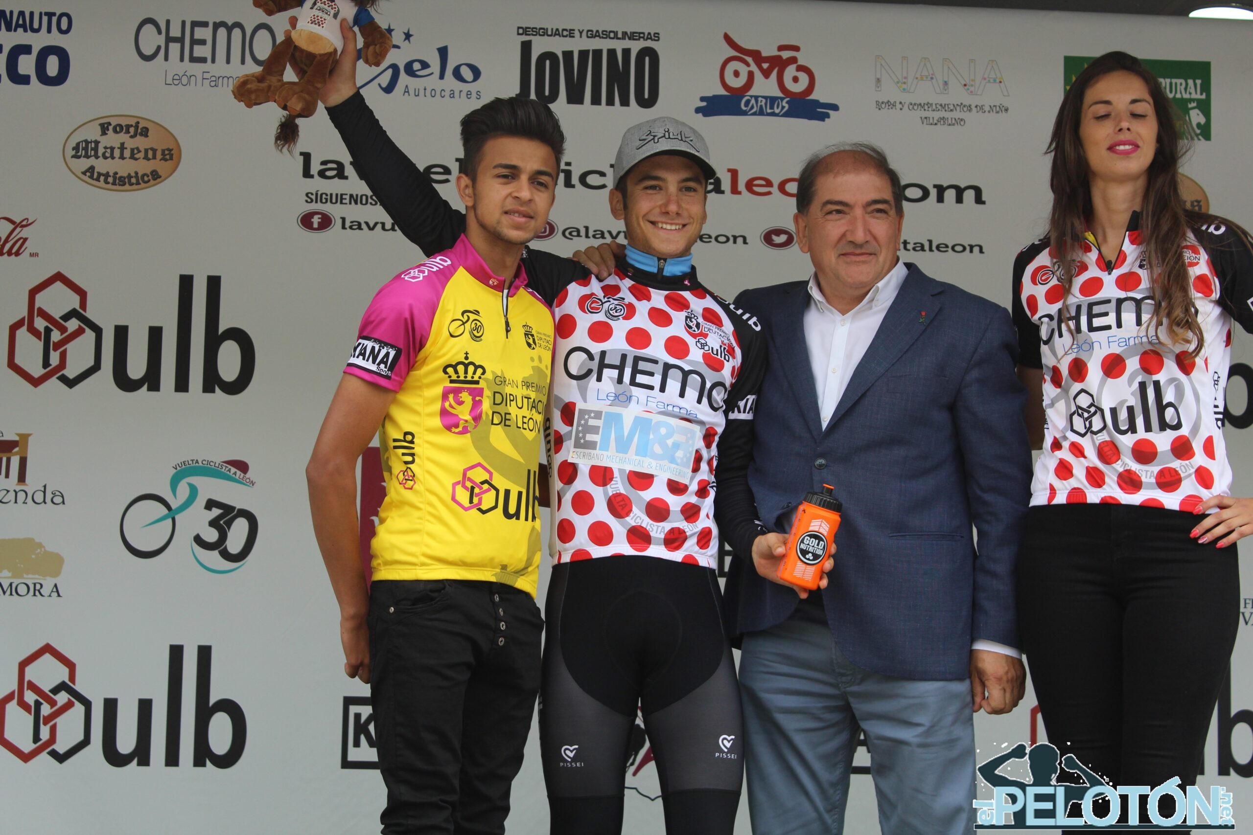 El Pelotón Alberto Serrano (Escribano), rey de la Montaña en la XXX Vuelta a León: "Hay que ser combativo, hay que dar espectáculo"