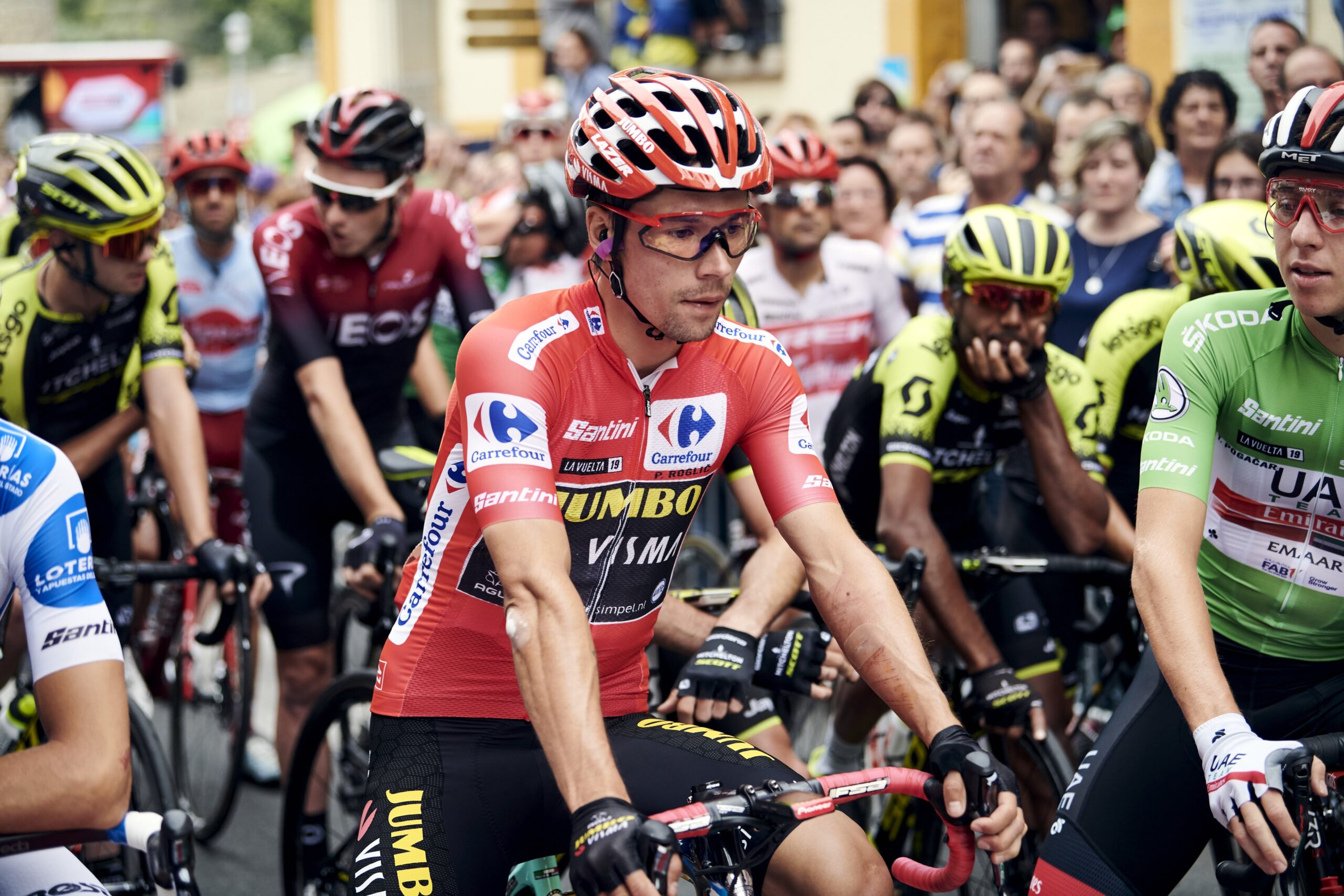 El Pelotón Jakobsen culmina en Madrid la fiesta del Deceuninck y la victoria de Roglic