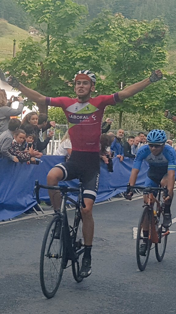 El Pelotón Unai Iribar redondea para el Laboral Kutxa el cierre perfecto del Torneo Lehendakari de Iker Ballarín
