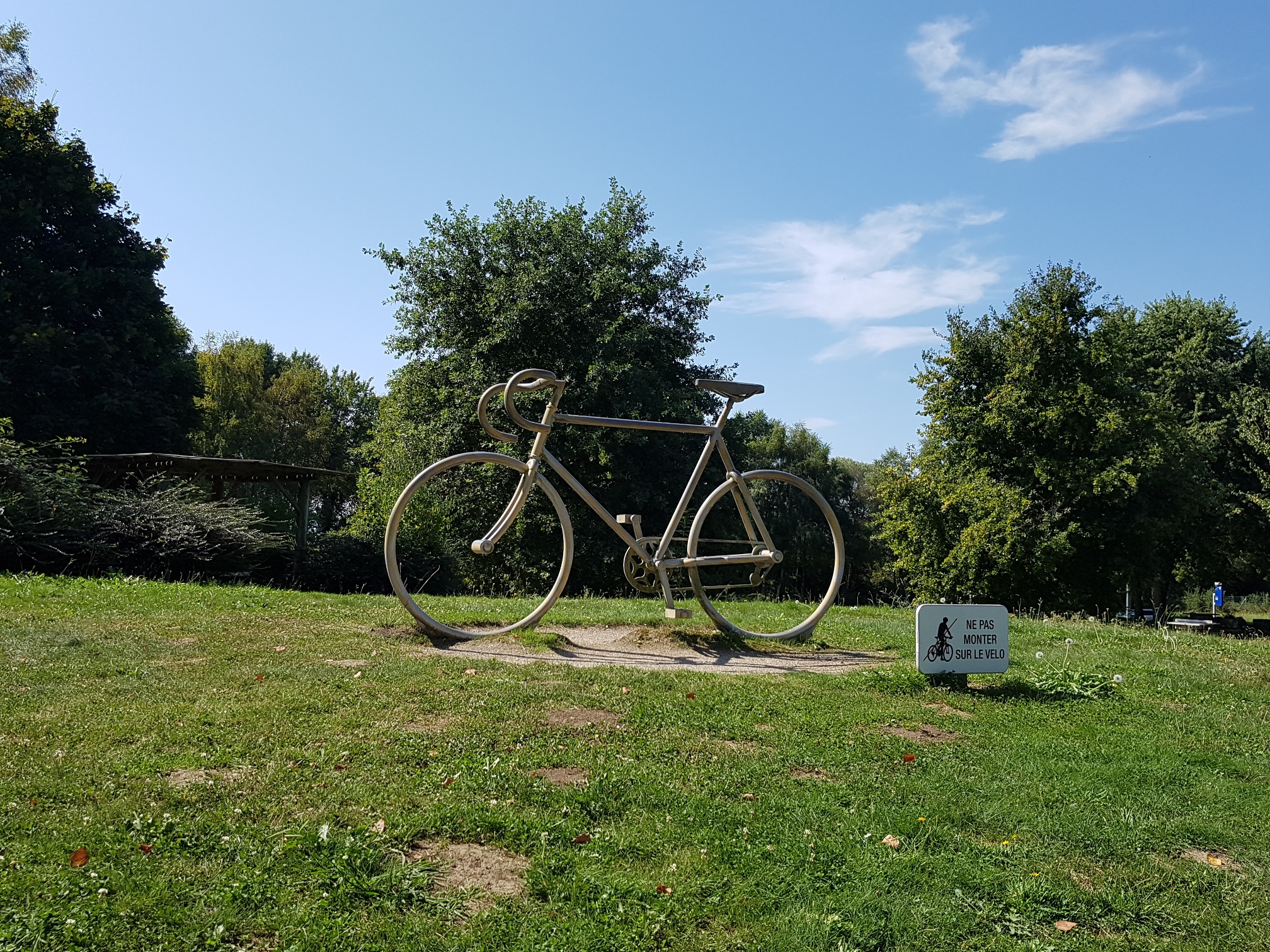 El Pelotón The backstage of Tour Cycliste Féminin International de l'Ardèche