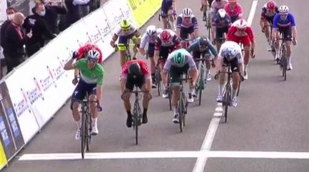 El Pelotón Sam Bennett (Deceuninck – Quick Step) no se cansa de ganar