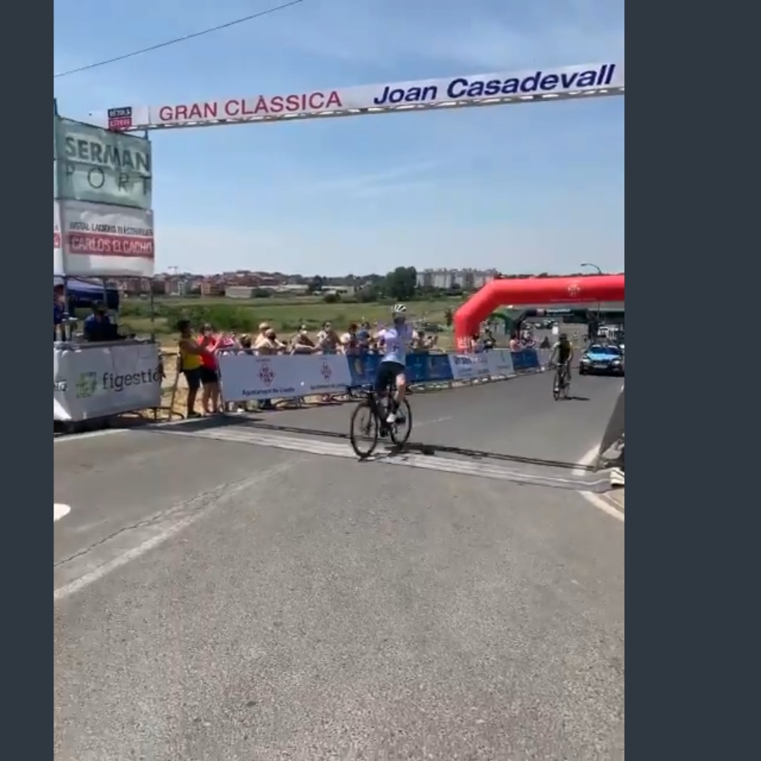 Adam Ward vence en Lleida