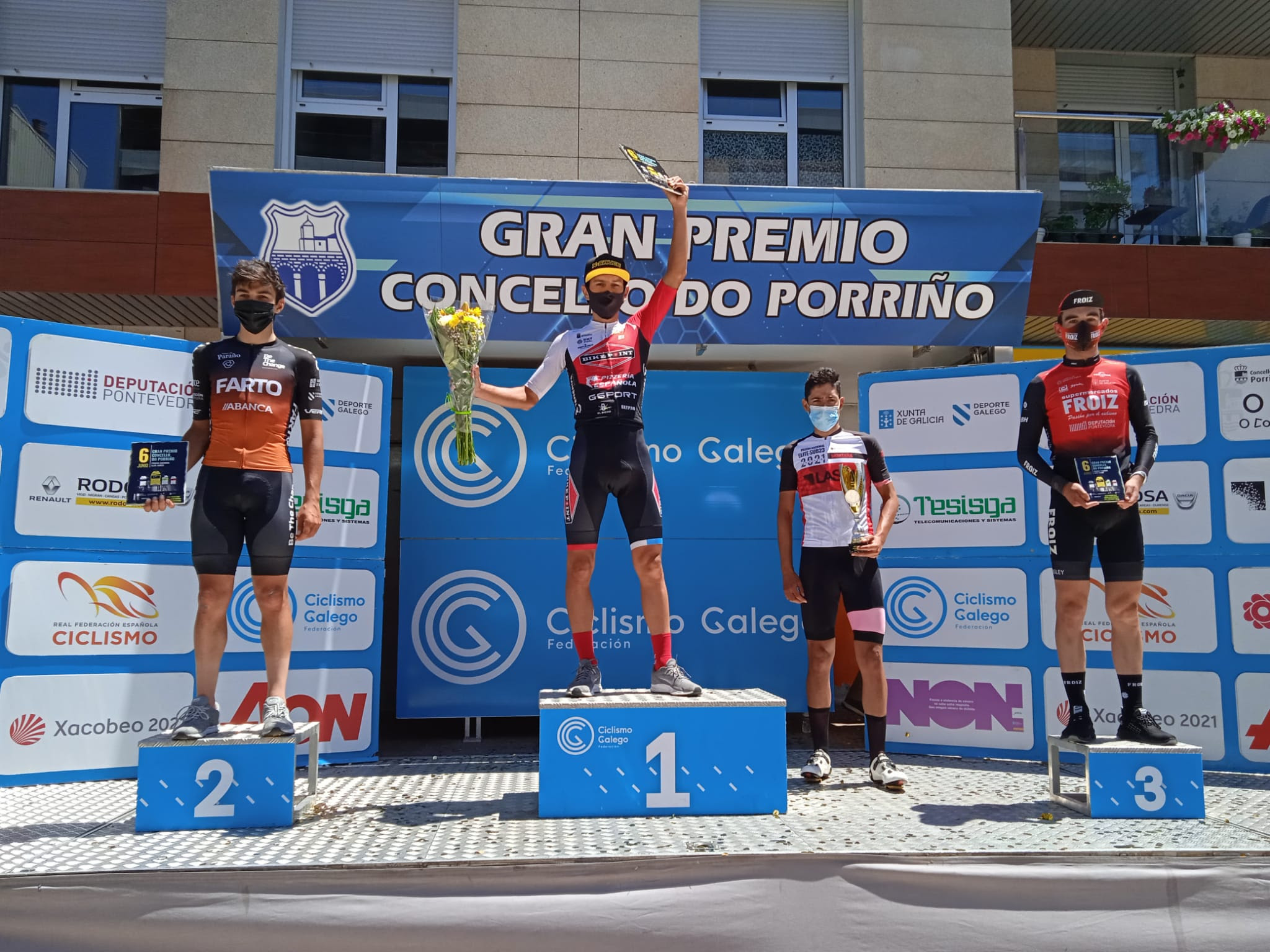 Luis Flauzino Tenerife BikePoint Pizzería Española