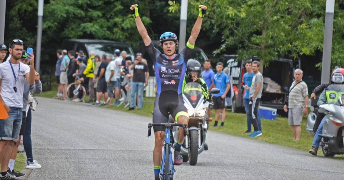 Toby Perry La Tova Tour du Piémont