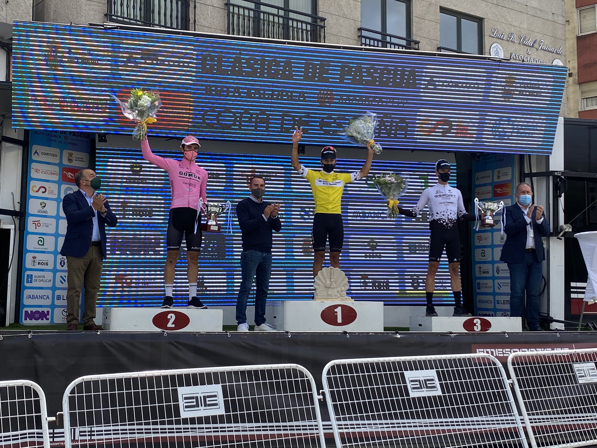 Podium final de la Clásica de Pascua 2021 con Zurita, Trueba y Gómez
