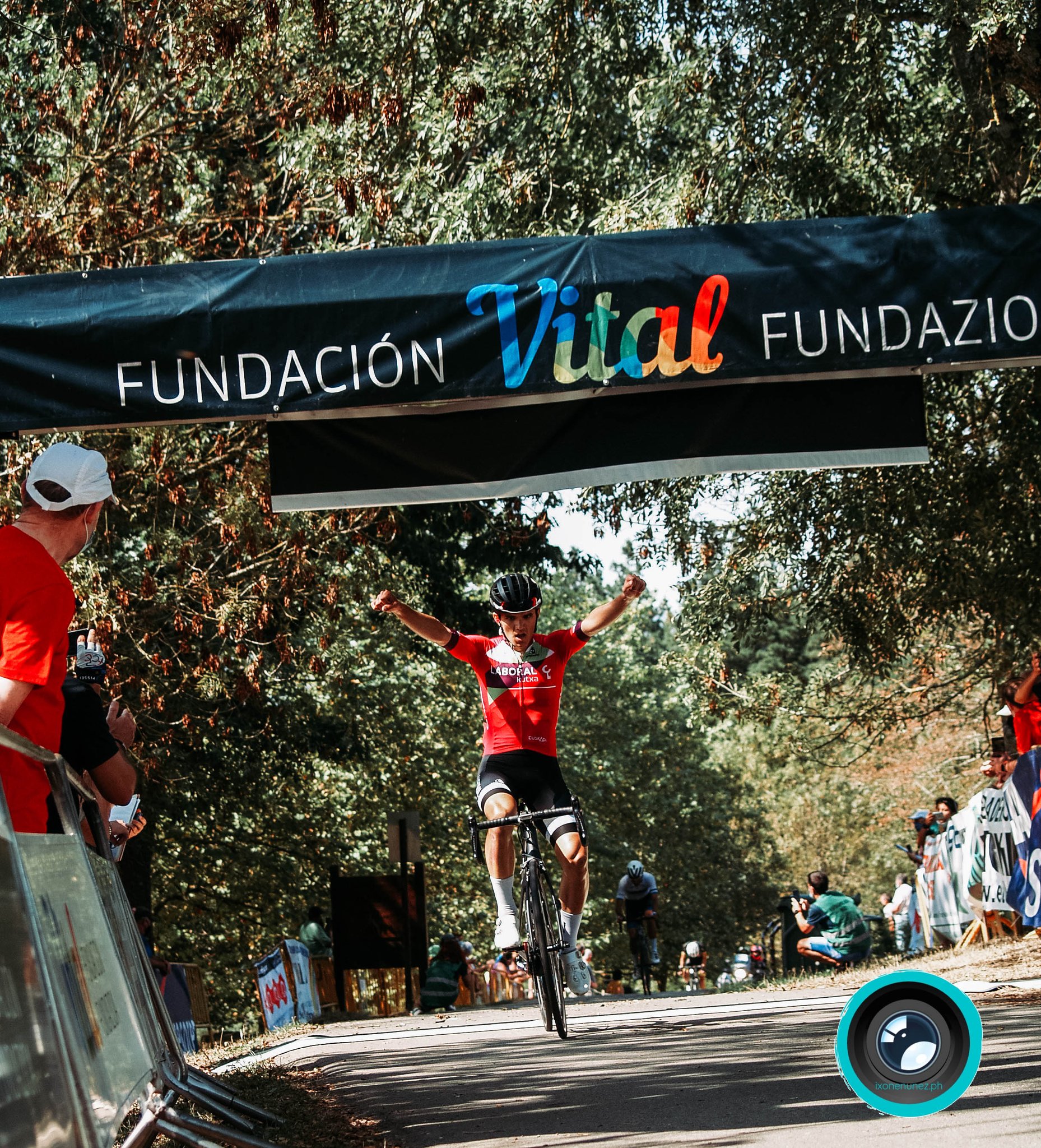 Foto de la entrada triunfal el año pasado de Xabier Berasategi en Barambio (Foto: Ixone Nuñez - @ixonenunezph)