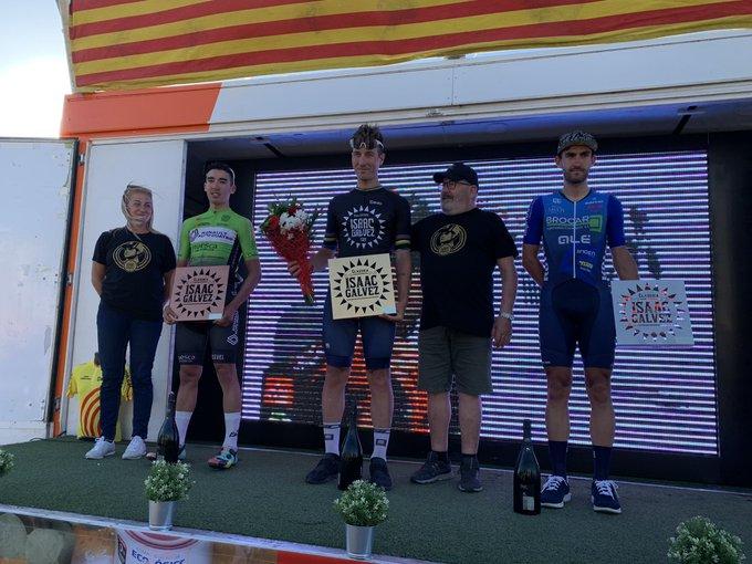 Podium de la Clásica Isaac Gálvez