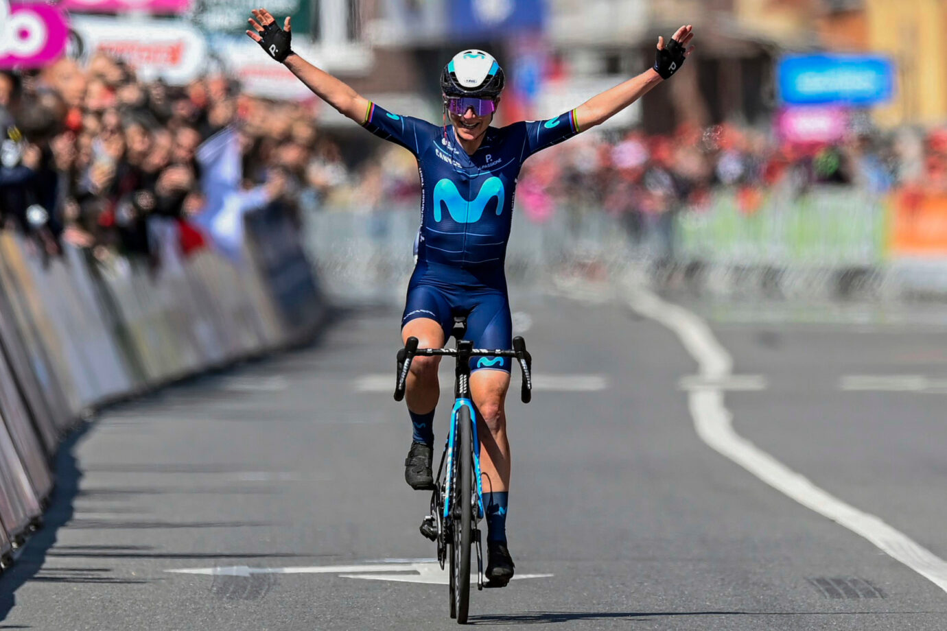 Retirada Annemiek van Vleuten