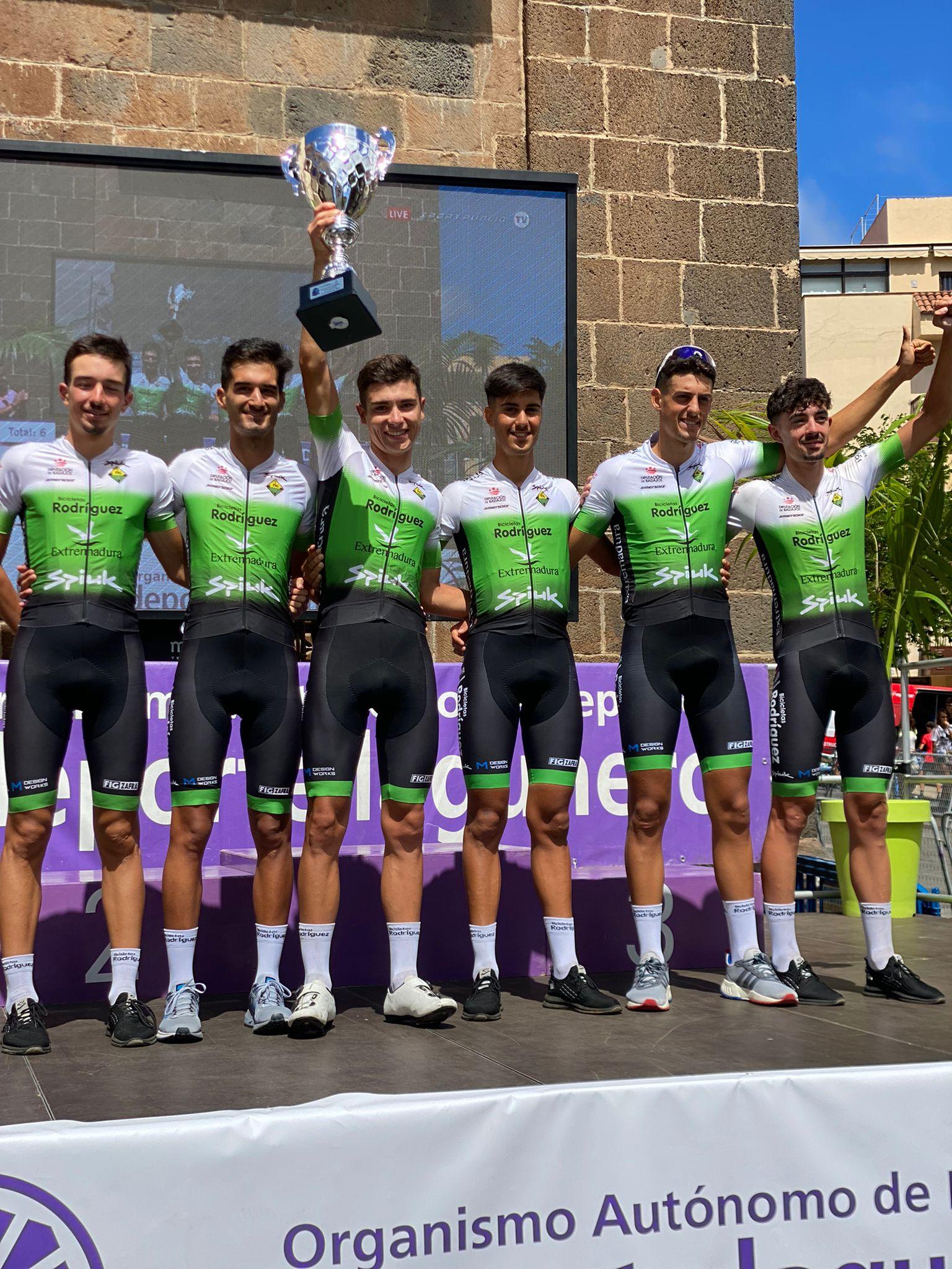 Podium equipos Vuelta Tenerife 2022