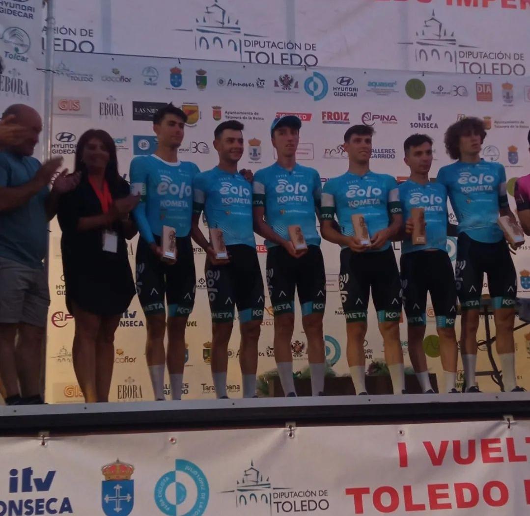 Eolo-Kometa en lo más alto del podium de Toled