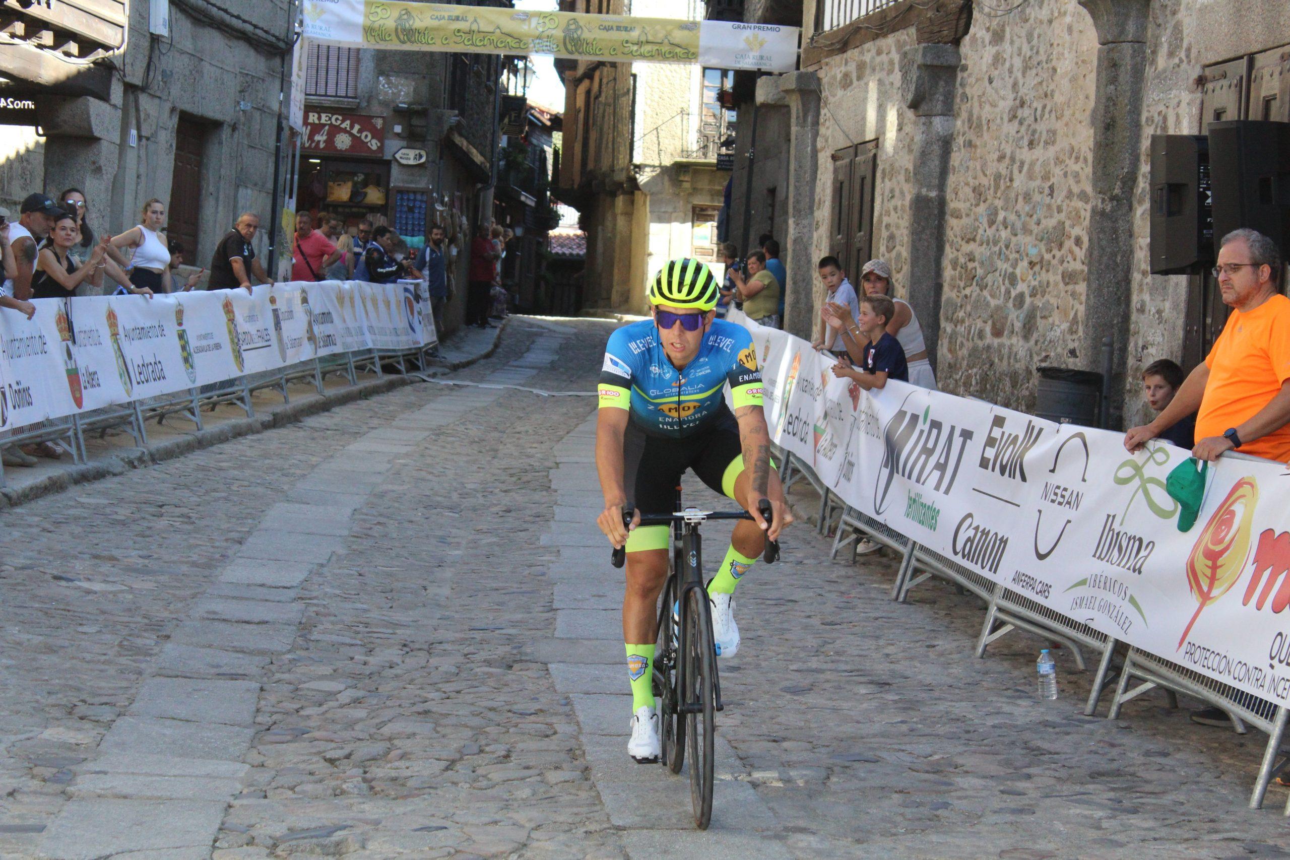 Alejandro Rodríguez fue protagonista en la Vuelta a Salamanca (Foto: @GlobaliaZamora)
