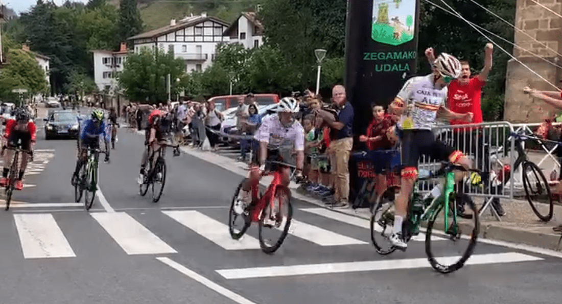 Joseba López vencedor en Zegama