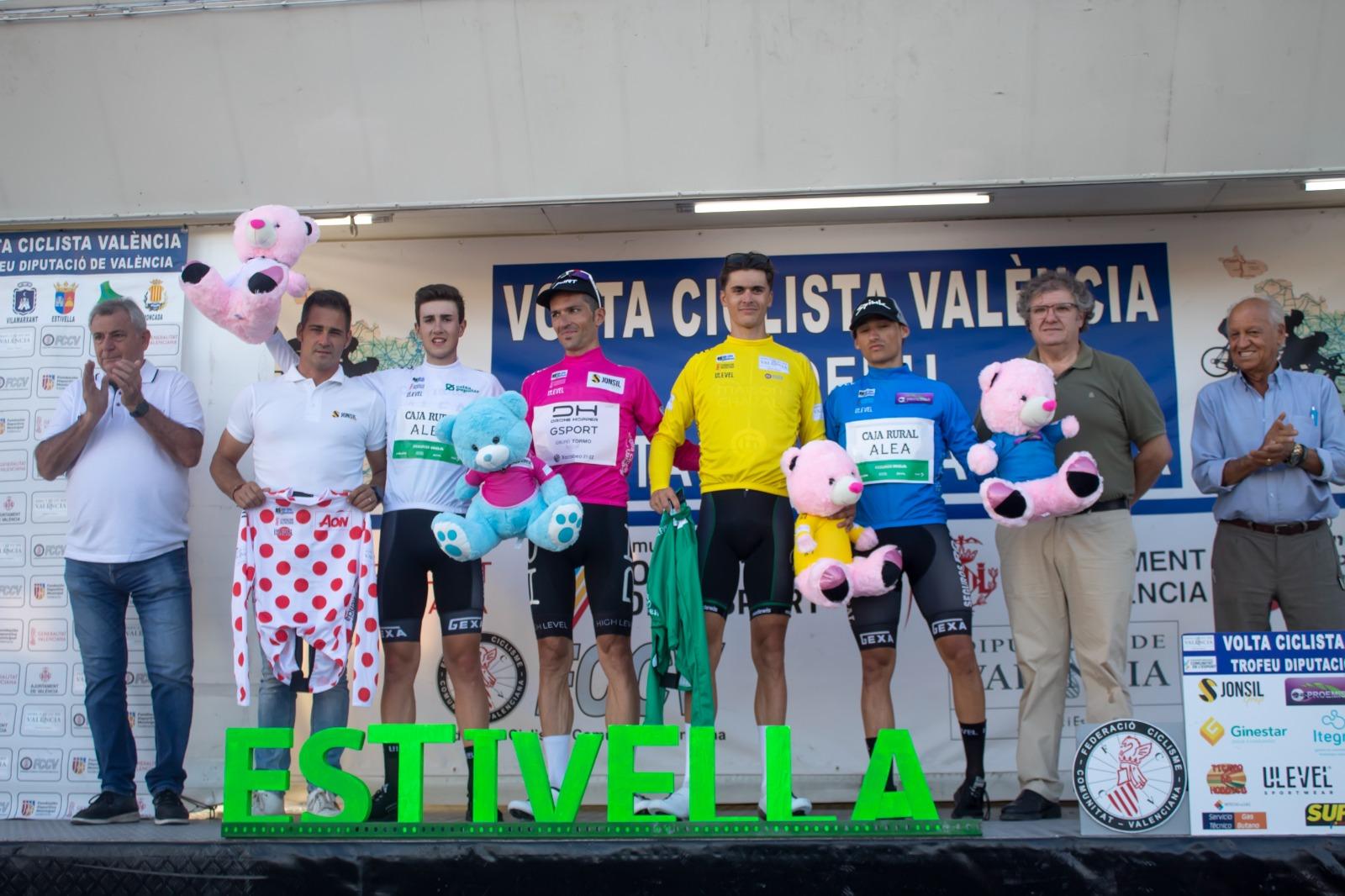 Podium de Estivella con Thibaud Saint-Guilhem