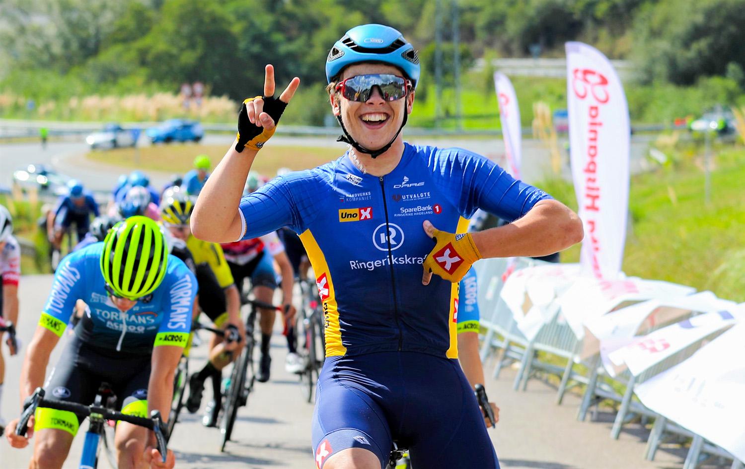 Sebastian Larsen, vence la 3ª etapa de Hispania