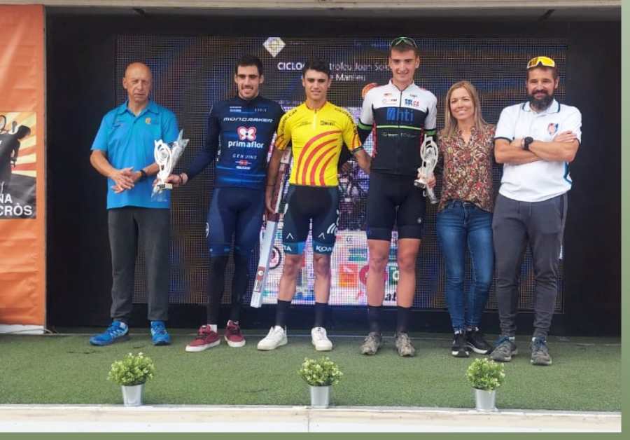 David Domínguez (Eolo-Kometa) líder de la copa Catalana de ciclocross 2022 en Manlleu