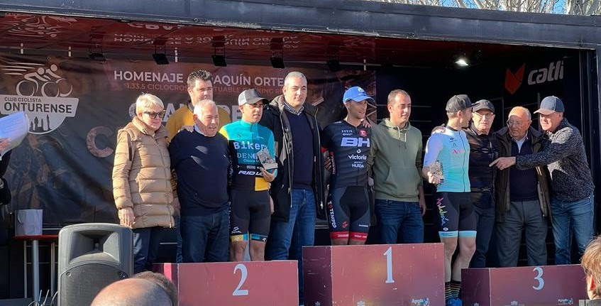 Celebrado en Ontur con gran éxito el Gran Premio Ciclocross “Homenaje a Joaquín Ortega”