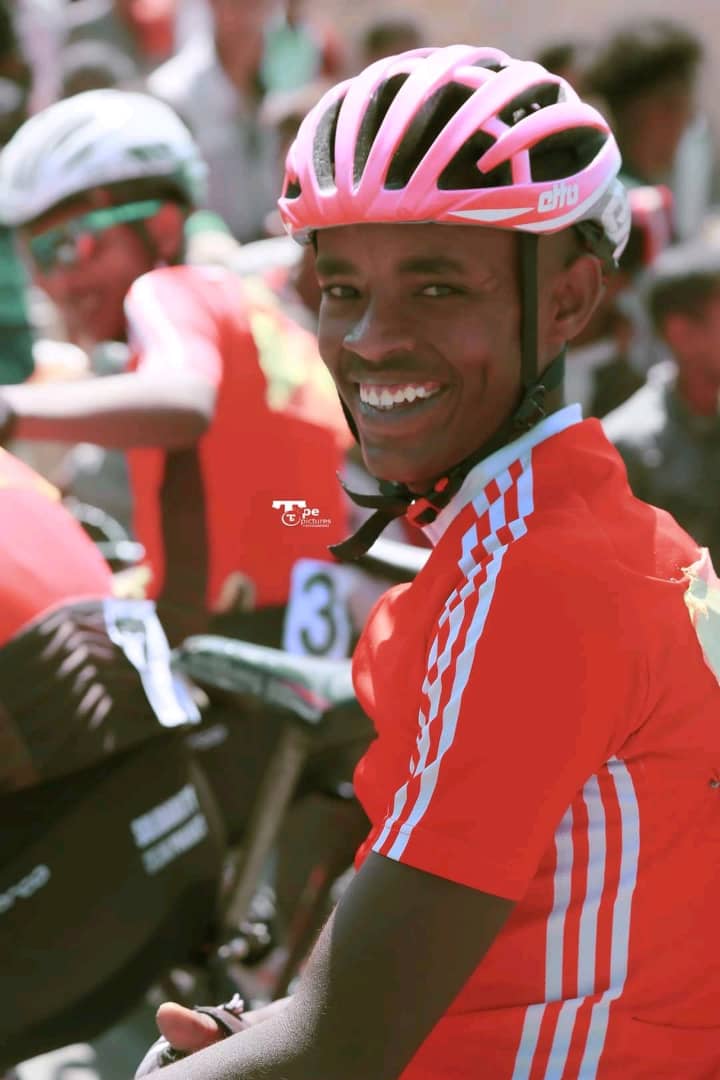 Prensa Escuela de Ciclismo de Hailemelekot